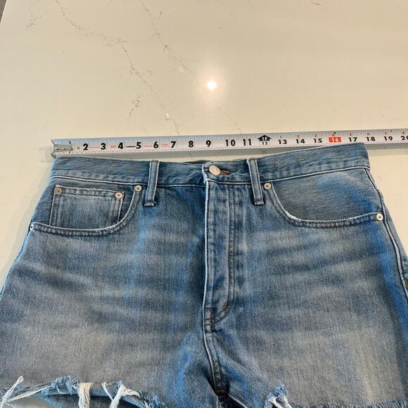Madewell Relaxed Denim Shorts in Rosemount Wash: Destroyed Hem Edition Size 30 - Picture 9 of 10